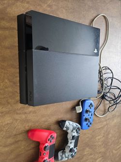 Playstation 4 PS4.  Works good.