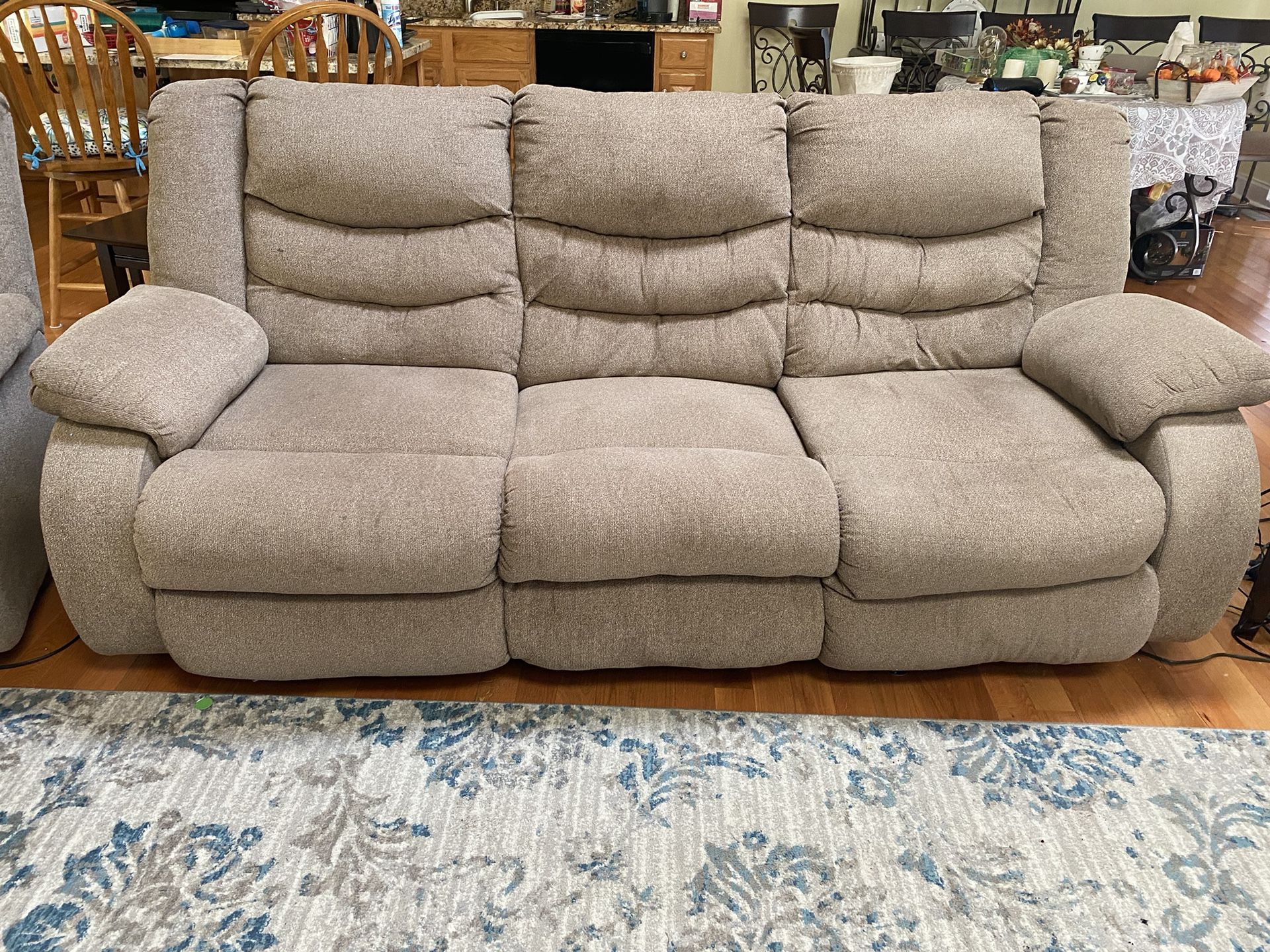 3 Seat Couch, Both Ends Recline 