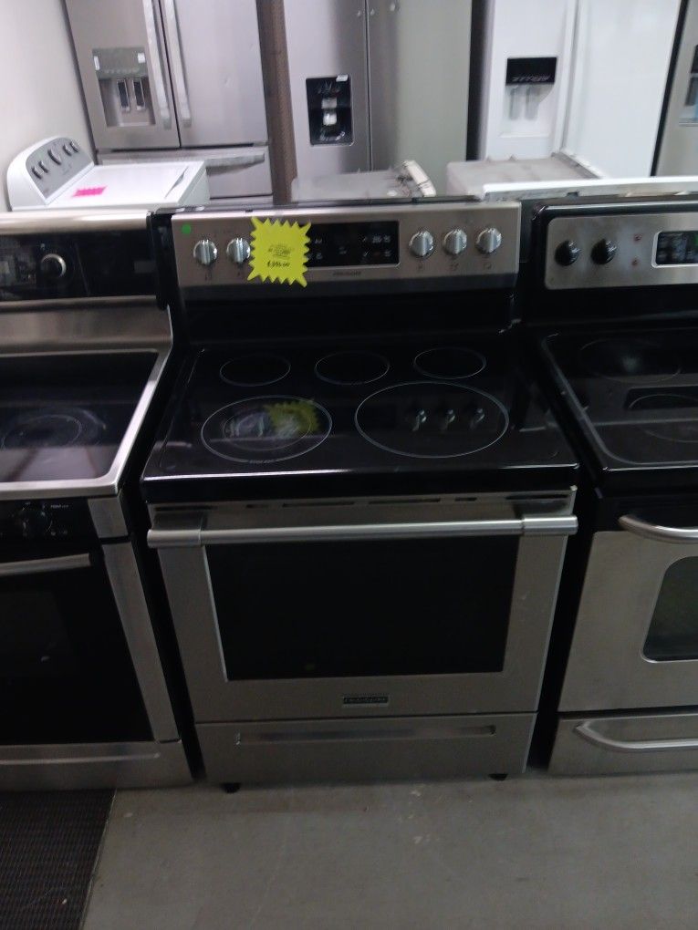 Frigidaire Glass Top Electric Stove