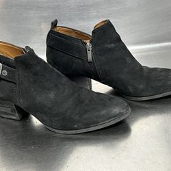 Franco Sarto Black Suede Ankle Boots with Buckle - Size 7 1/2 - VGUC