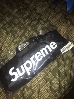 Supreme FW 18 Handwarmer