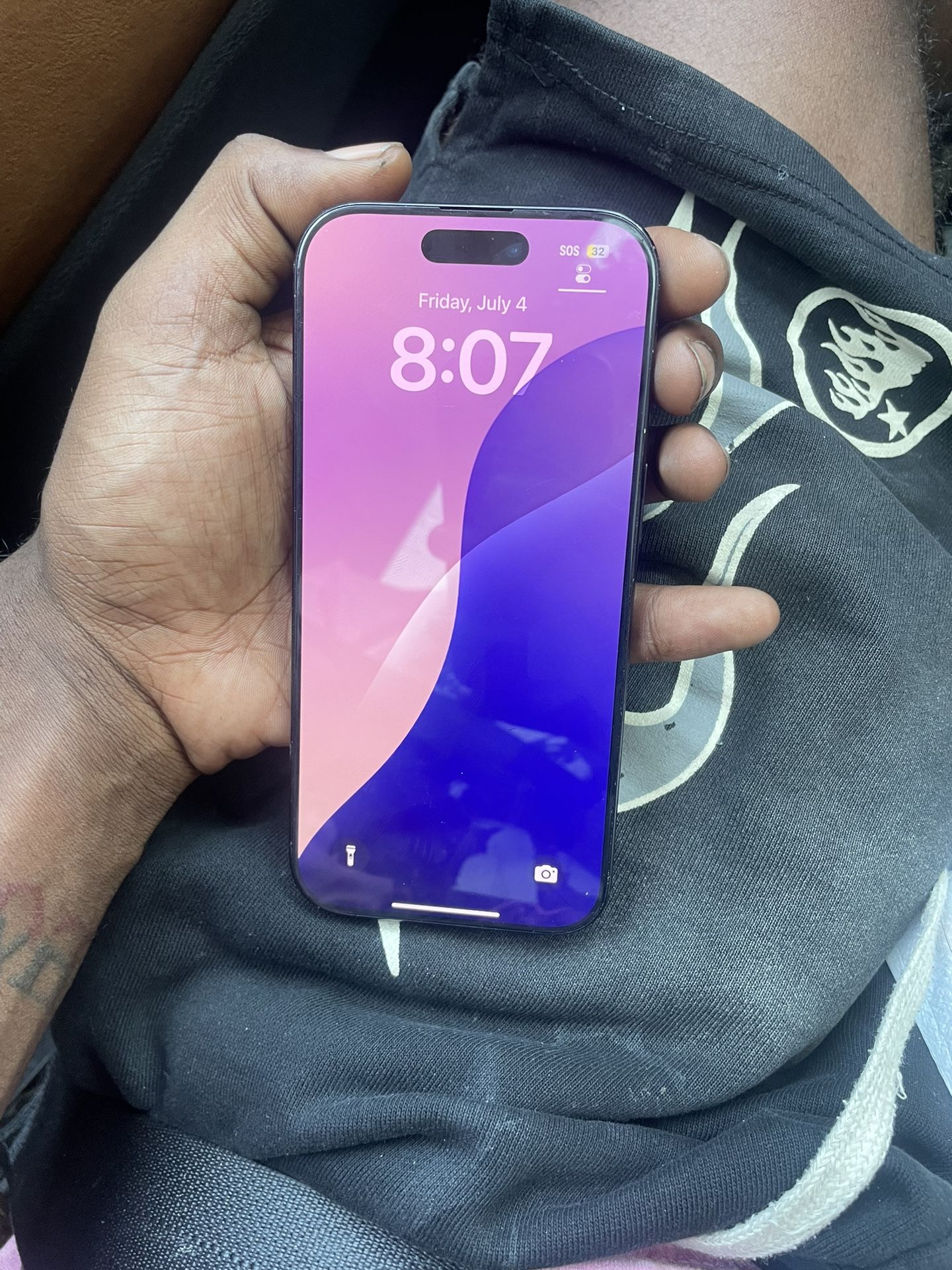 Apple iPhone 16 Pro