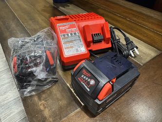 Milwaukee Battery Combo. 5.0.XC 