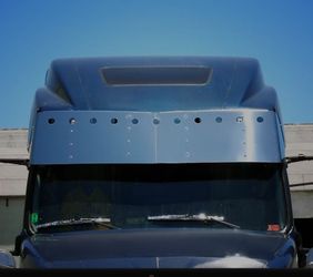 Volvo Vnl Visor