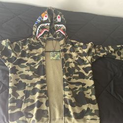 Bape Hoodie Size Medium