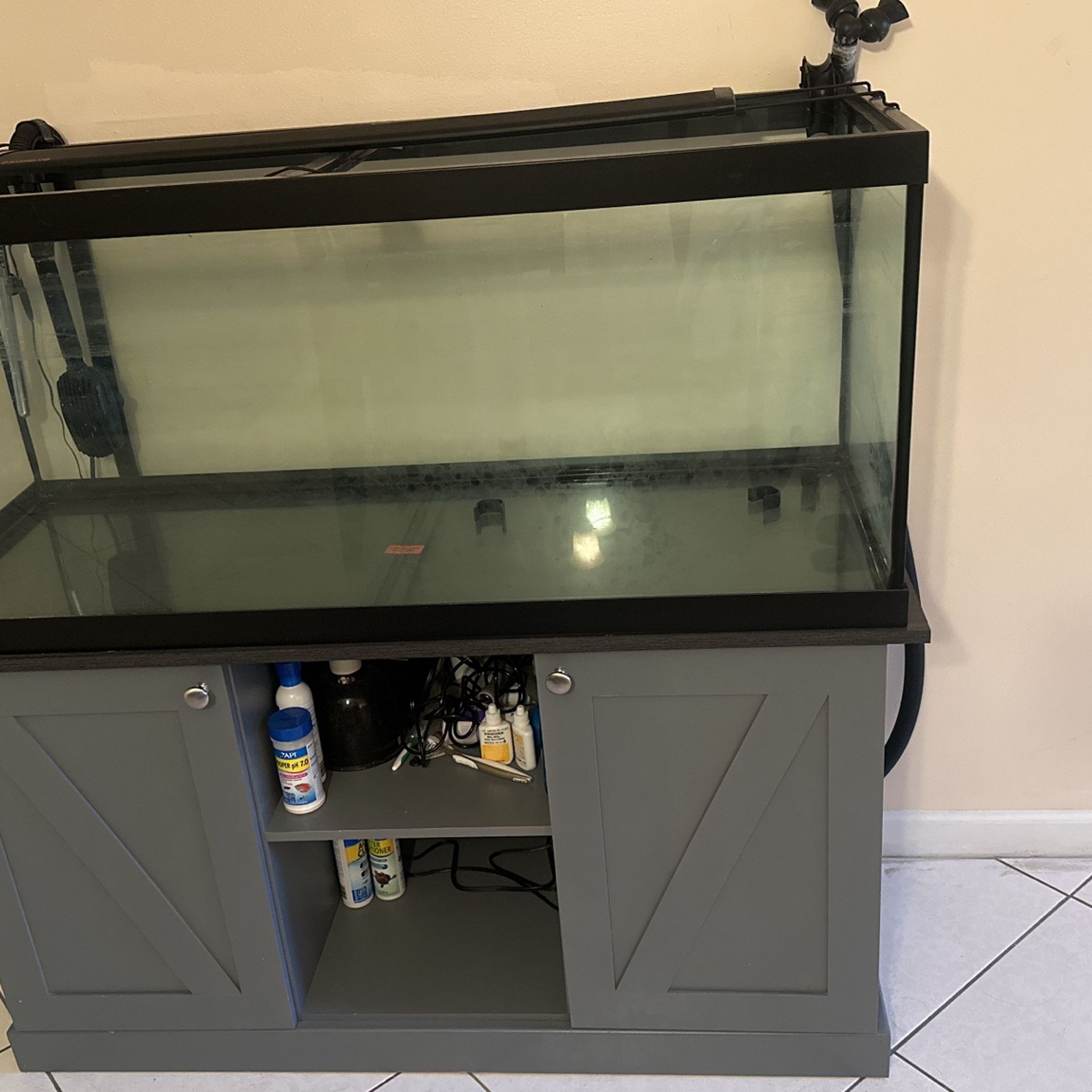 75 Gallon Tank With FX6 Filter And Cabinet