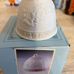 Lladro Christmas Bell 1989 Porcelain Figurine 5616- NEW IN BOX