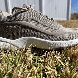 Easy Spirit Seromy 17 Shoes Womens Size 8 Silver Tie Up Walk Run Sneaker