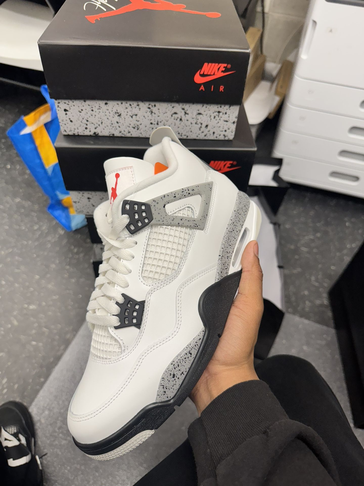 White Cement 4s
