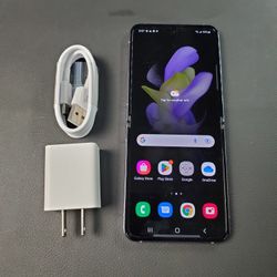 Samsung Z Flip 4 5G - UNLOCKED - Like New