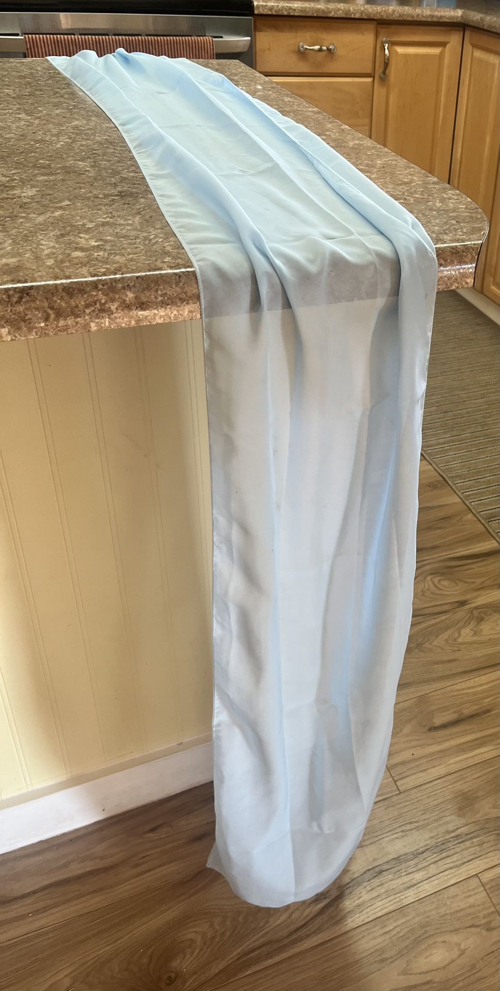 24 Pack of Light Blue Table Runners