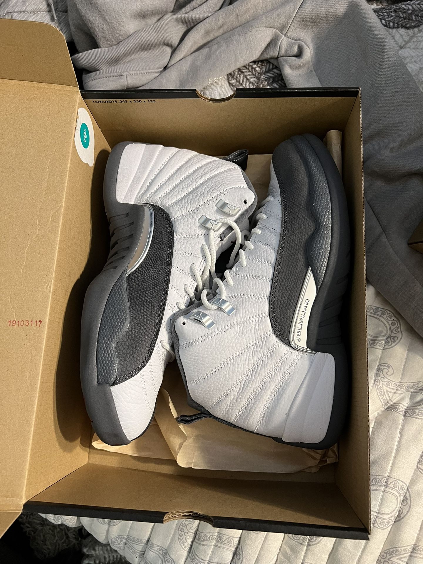 Jordan Retro 12 'Flint Grey'