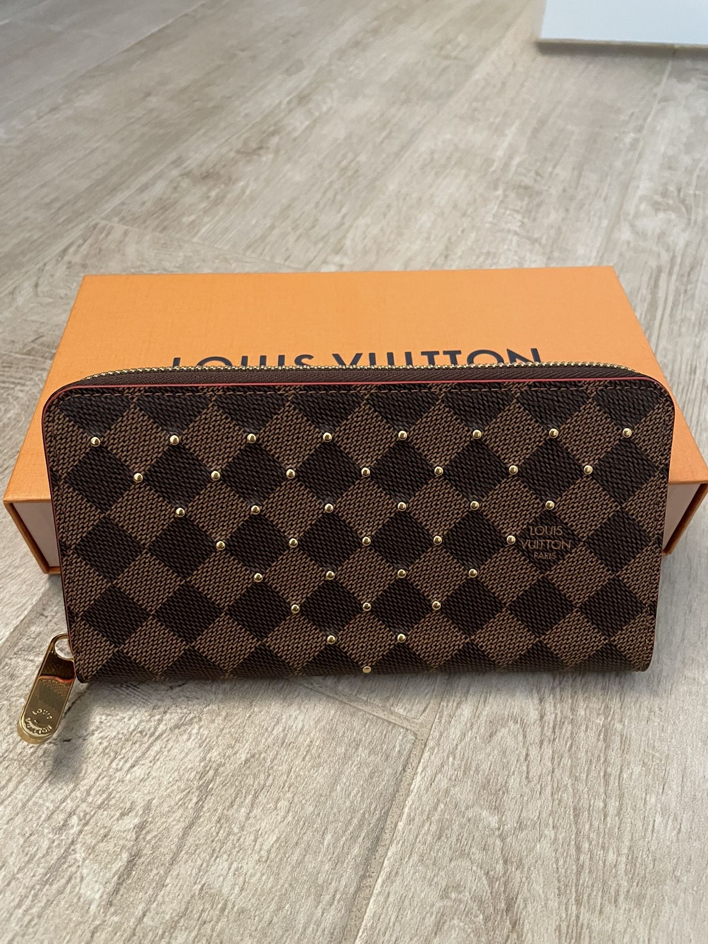 Louis Vuitton Zippy Wallet Studded Damier