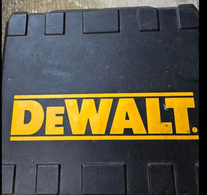 Dewalt 360 Drop Ceiling Laser Kit with Case