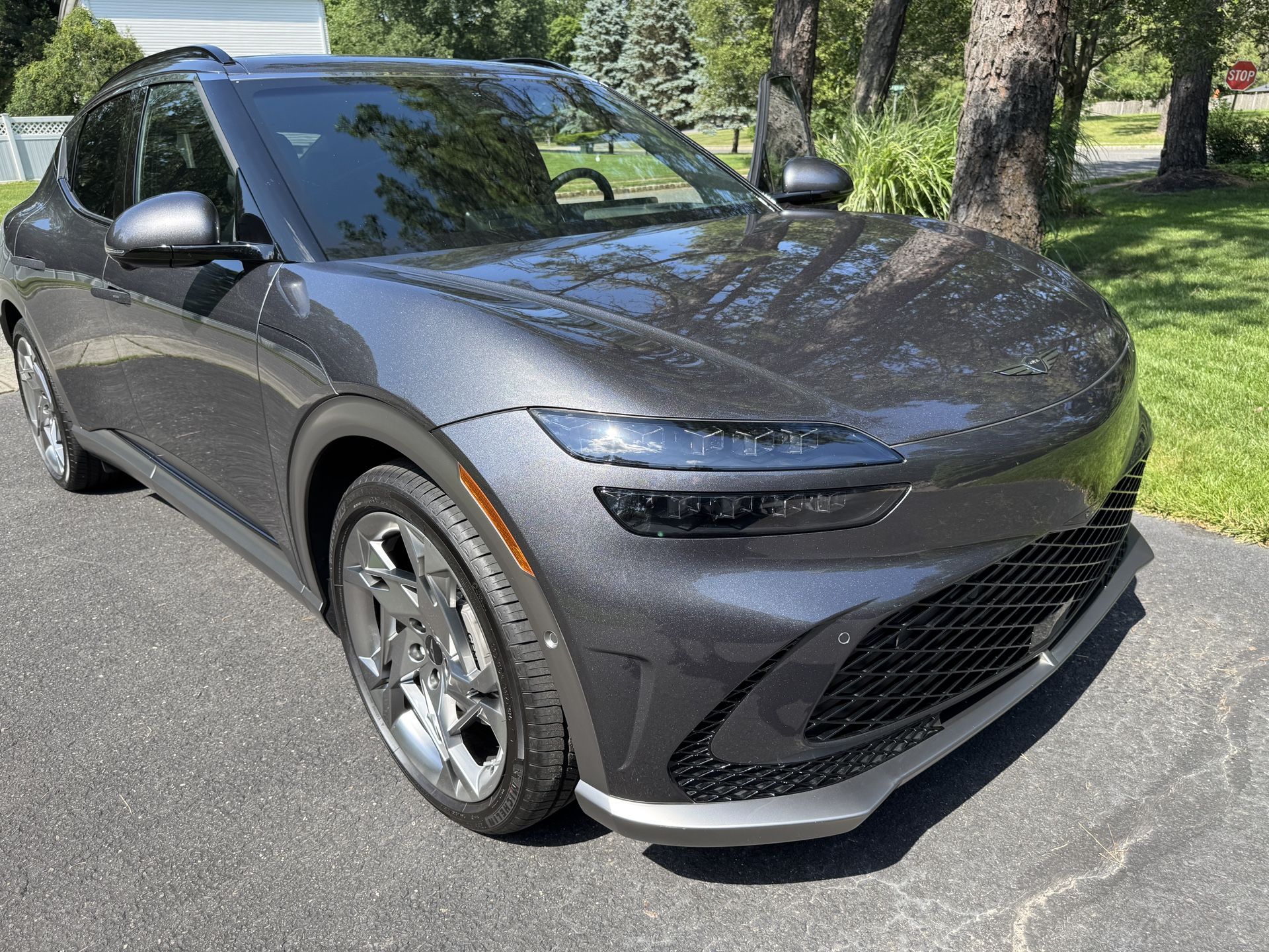 2023 Genesis Gv60