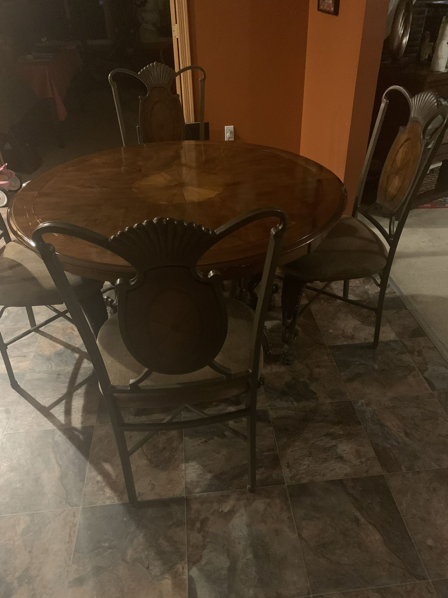 Ashley Kitchen Table With 4 Chairs 