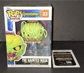 🔥 R.L. Stine Autographed Funko JSA COA 🔥