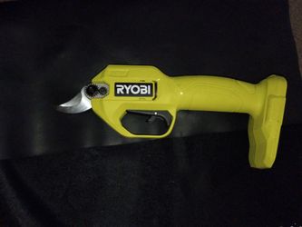 Ryobi Cordless Pruning Shears