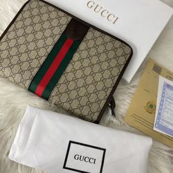 Ipad/Tablet/Travel Tech Accessory