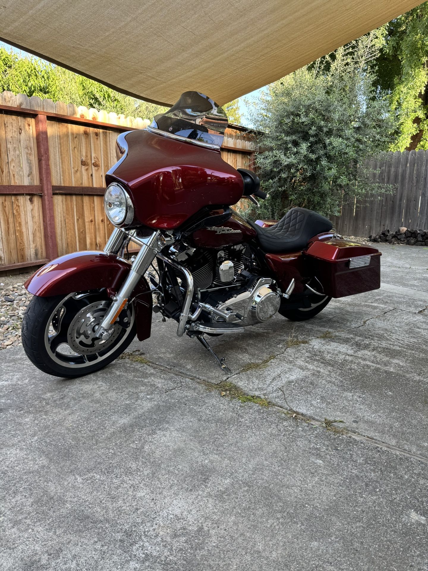 2010 Harley Davidson FLHX