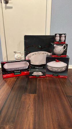 Pfaltzgraff Winterberry 