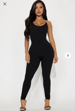 Fashion Nova Seamless  Chain Strap Jumpsuit 
