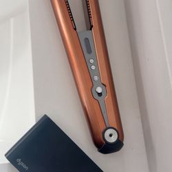 Dyson Corral straightener