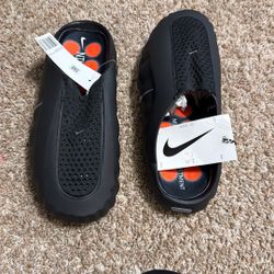 Black Nike Minds