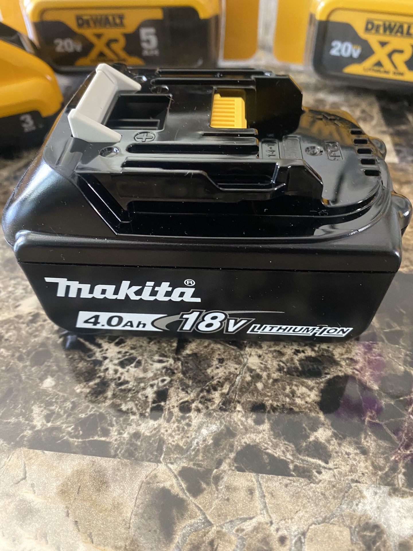 Makita Battery- 18v / 4.0AH