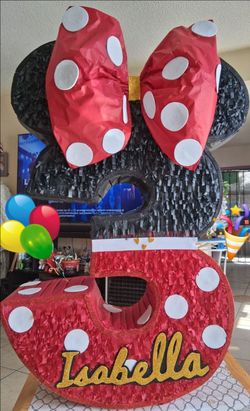 Minnie Mouse Pinata