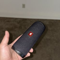 JBL Flip 5 Speaker 