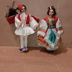 VINTAGE FOLK ART