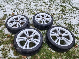 Bmw 228 235 328 SNOW TIRE RIM 18 NICE