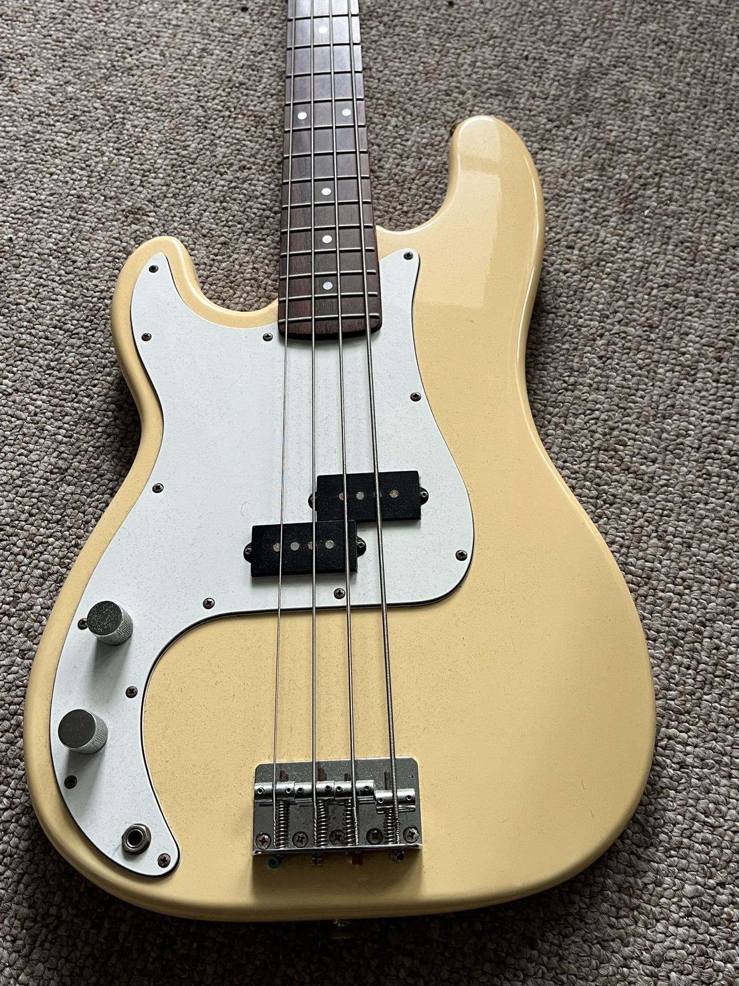 Fender Left Handed Precision Bass Vintage