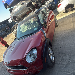 2011-2016 MINI COOPER COUNTRY MAN CAR FOR PARTS ONLY ENGINE AND TRANSMISSION RUNNING GOOD