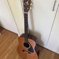 Yamaha FG400 Guitar