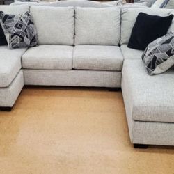 ❗Brand New Ashley Megginso Storm Sectional ❗