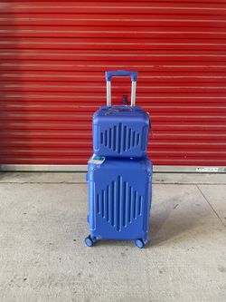 Carry On Set Only 45$