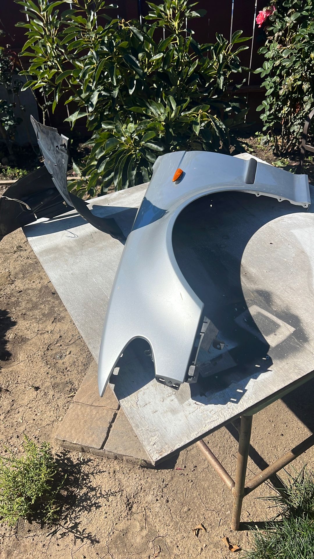 Bmw E46 Front Left Fender. 