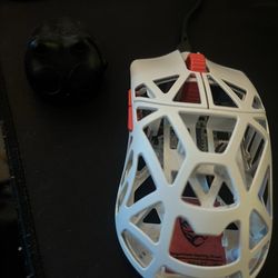 Gaming mouse