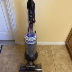 Dyson Vacuum Cleaner 