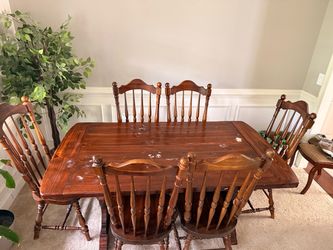 Dining table with 6 chairs