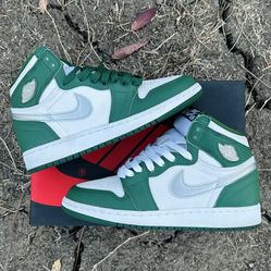 Air Jordan 1 Mid Gorge Green | Size 5.5Y | Lightly Used | Box & Extra Laces