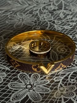 Bangle and ring set