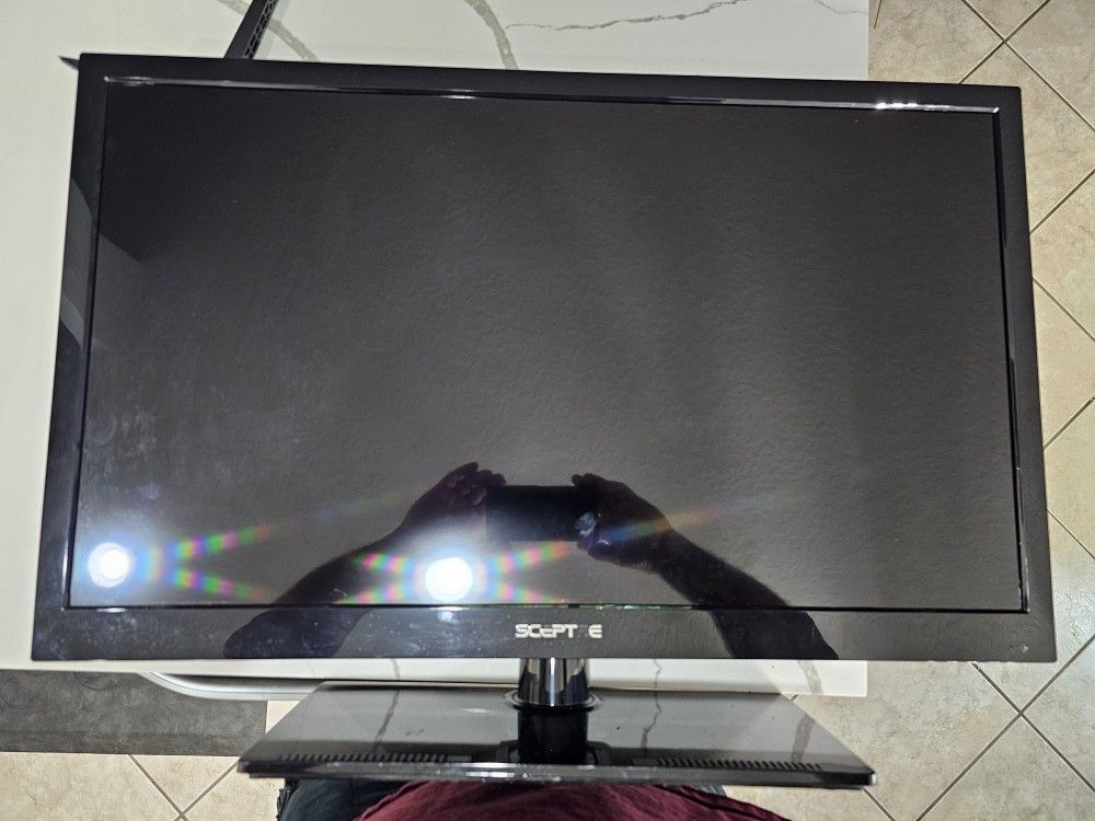 32 Inch Sceptre TV