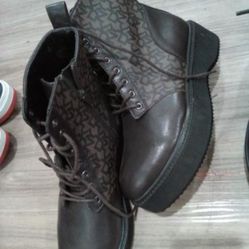 Womens DKNY boots