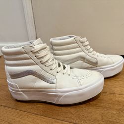 Vans White Leather Sk8-Hi Platform Sneakers🤍