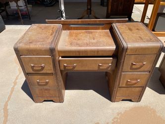 Vintage vanity 4 feet long 19 inches wide 3 feet tall with mirror