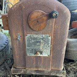 1951 Lincoln Welder