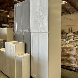 Kitchen Cabinets Pantry Closet Complete Shaker 